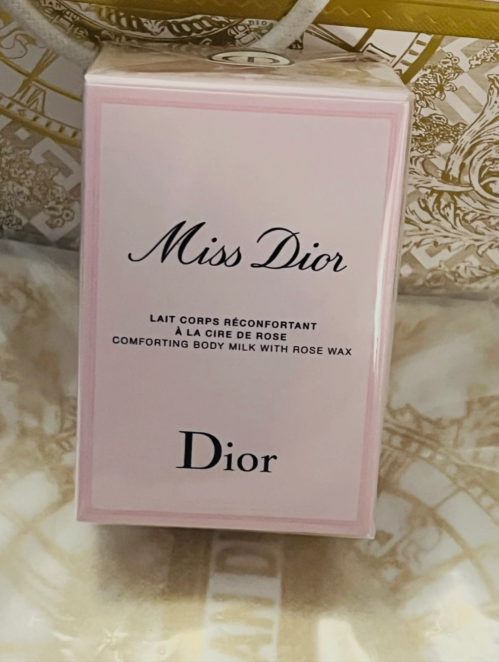 Miss Dior Le lait pour le corps réconfortant à la cire de rose – photo 3